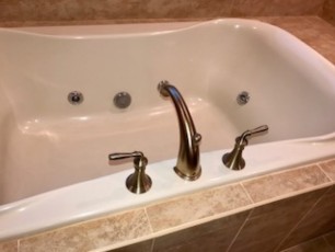 Long Valley, NJ - Tub Closeup